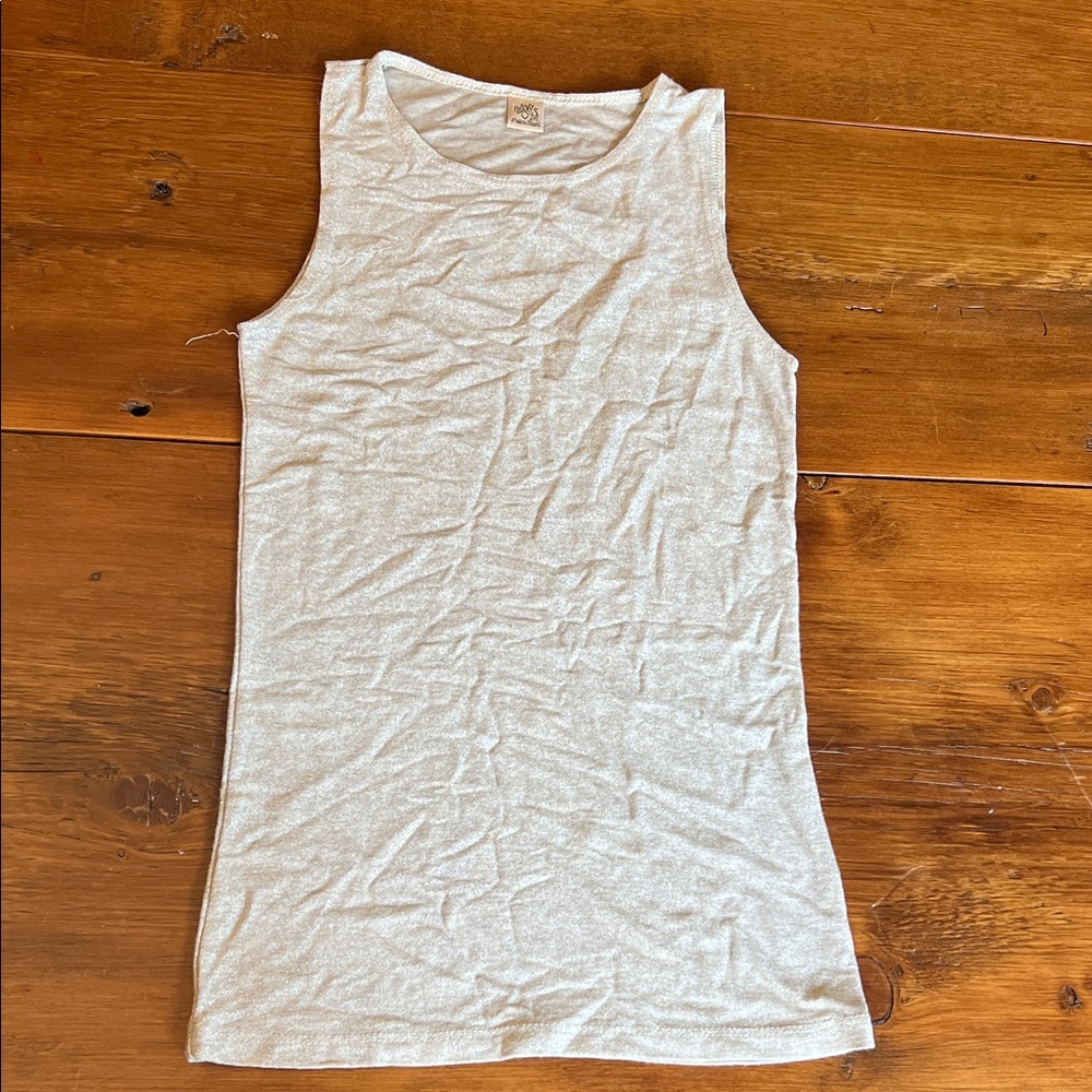 Elegant Sleeveless Women's Tank Top